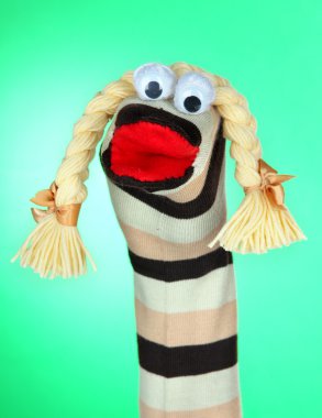 yeşil renkli sevimli çorap kukla