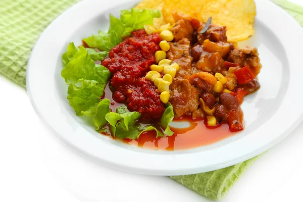 辣椒玉米 carne-传统的墨西哥食物上餐巾，孤立白底白板 — 图库照片