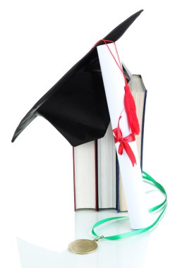 diploma, şapka ve beyaz izole kitap ile eğitimde başarı madalyası