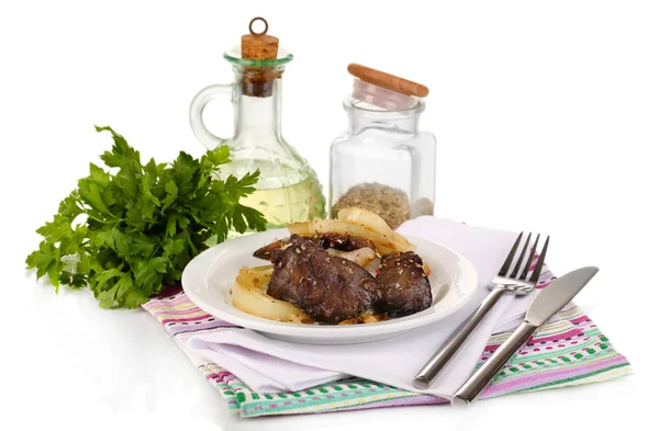 Hígados de pollo frito apetitosos en plato aislado en blanco — Foto de Stock