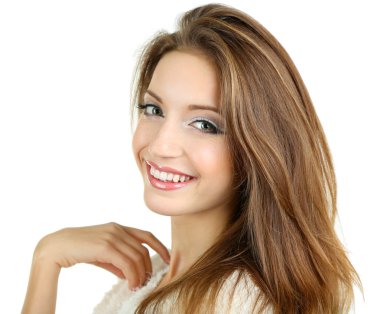 güzel kız gülümseyerek üzerine beyaz izole