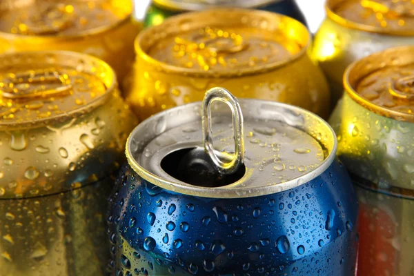 Latas de metal close-up — Fotografia de Stock