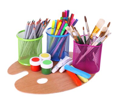 çeşitli yaratıcı araçlar üzerinde beyaz izole bileşimi