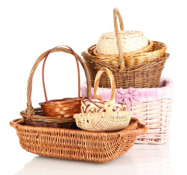 birçok farklı sepet beyaz izole