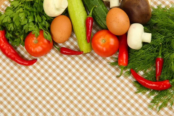 Concepto de cocina. Verduras sobre fondo de mantel —  Fotos de Stock