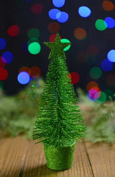 Albero di Natale decorativo isolato su bianco — Foto Stock