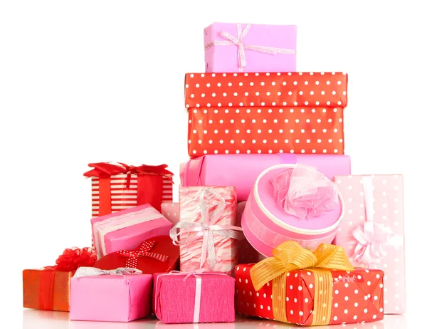 Renkli bir kutu üzerinde beyaz izole hediyeler — Stok fotoğraf