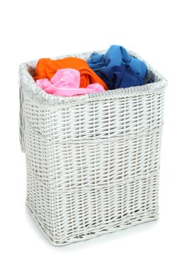 tam çamaşır sepeti