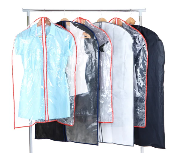 Office vrouwelijke kleding in gevallen voor het opslaan op hangers, geïsoleerd op wit — Stockfoto