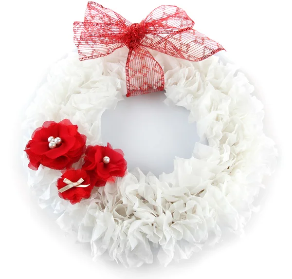 पांढरा वर वेगळे फुलांसह सजावटीचे wreath — स्टॉक फोटो, इमेज