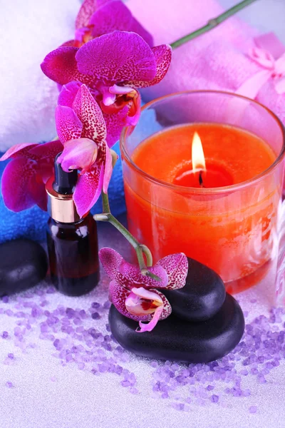Prachtige spa omgeving met orchidee close-up — Stockfoto