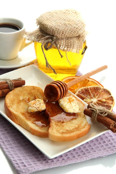 Wit brood toast met honing en kopje koffie, geïsoleerd op wit — Stockfoto