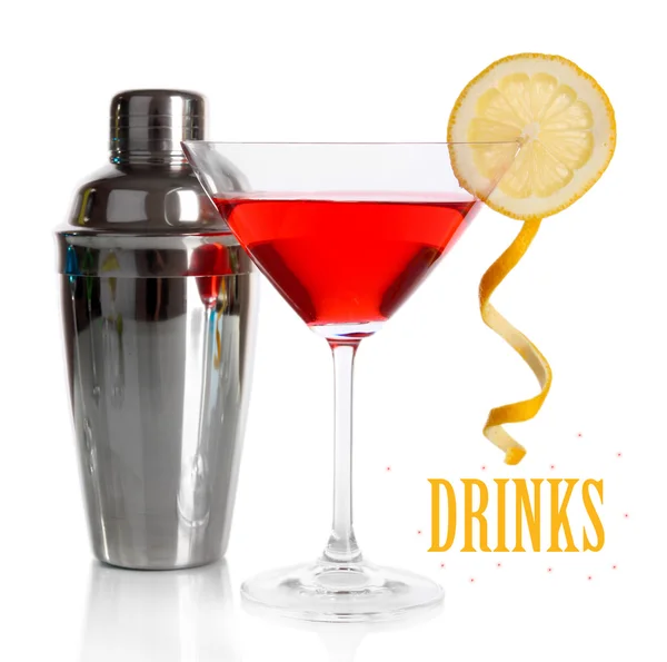 Cocktail in Martiniglas met shaker geïsoleerd op wit rood — Stockfoto