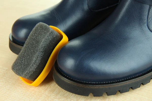 Shoe polishing close up — Stock Photo, Image