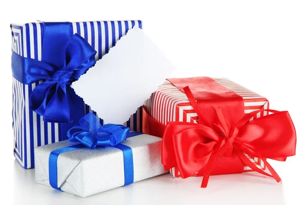 Cajas de regalo con etiqueta en blanco aislado en blanco — Foto de Stock