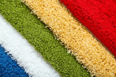 Farklı renklere yakın çekim birçok halı