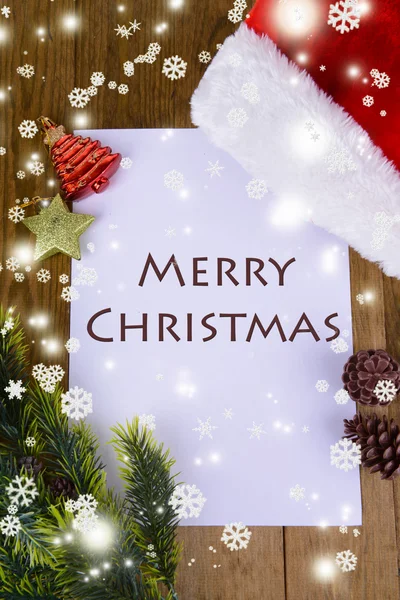 Brief voor santa met kerst hoed op tabel close-up — Stockfoto