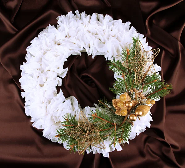 Couronne de Noël sur fond de tissu — Photo