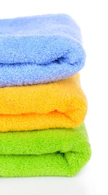 parlak havlu üzerinde beyaz izole