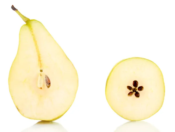 Frutas cortadas, isoladas a branco — Fotografia de Stock