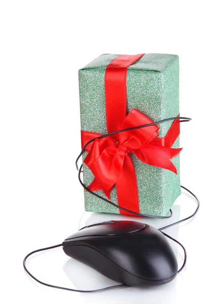 Gift and computer mouse isolated on white — Stock Photo, Image