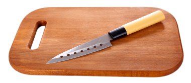 mutfak bıçağı ve üzerinde beyaz izole, ahşap kesme tahtası