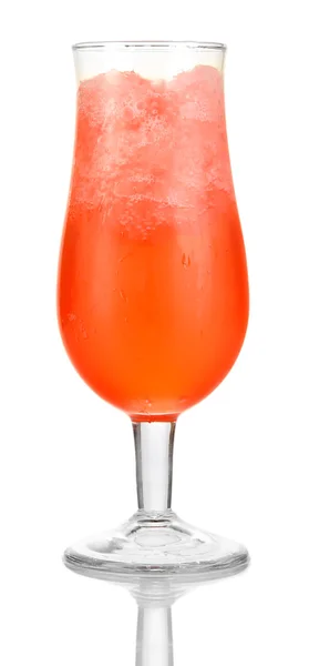 Cocktail cerise avec glace isolé sur blanc — Photo