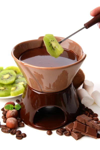 Chocolade fondue met fruit, geïsoleerd op wit — Stockfoto