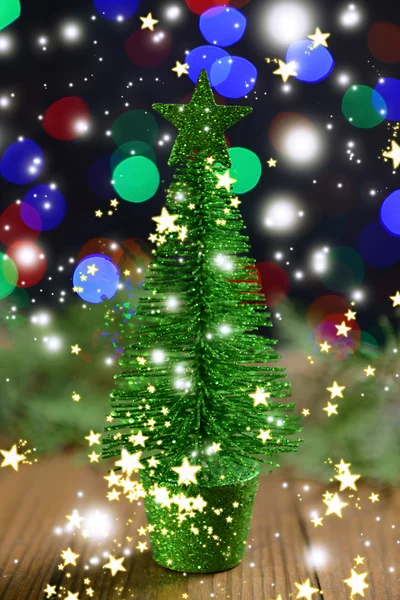 Albero di Natale decorativo isolato su bianco — Foto Stock