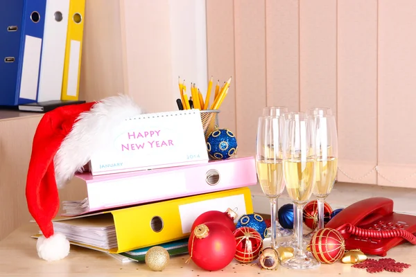 Nyårsfest på office närbild — Stockfoto