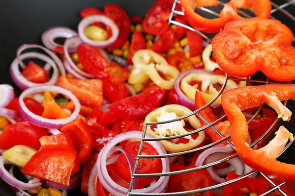 Vegetables in wok close-up background — Stock Photo, Image