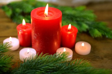 mumlar ve ahşap arka plan christmas dekorasyon