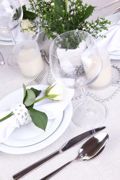 Tischordnung im Restaurant — Stockfoto