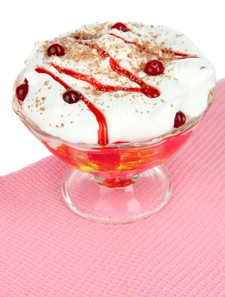 beyaz zemin üzerine masada lezzetli reçel