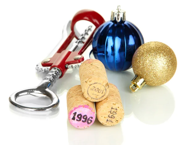 Corchos de vino con juguetes de Año Nuevo aislados en blanco — Foto de Stock