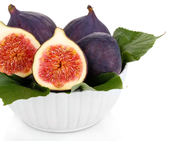 Ripe figs in bowl isolated on white — Stock Photo, Image