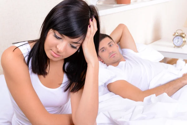 Offended couple in bed — Stock Photo, Image