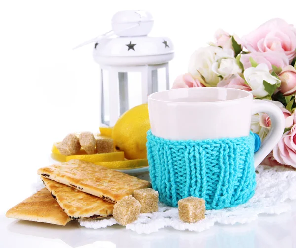 Cup of tea with lemon isolated on white — Stock Photo, Image