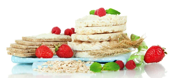 Tasty crispbread with berries, isolated on white — Stock Photo, Image