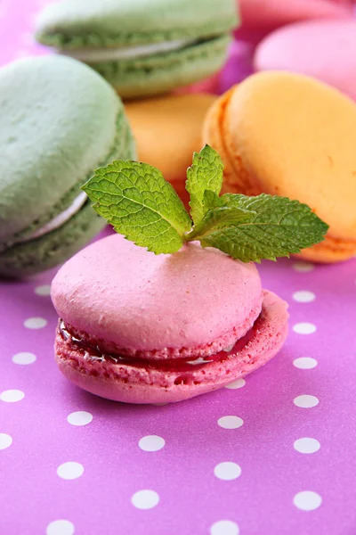 Gentle macaroons on table close-up — Stock Photo, Image