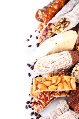 beyaz izole lezzetli oryantal tatlılar