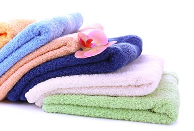 Orkide çiçek ve havlu, beyaz izole