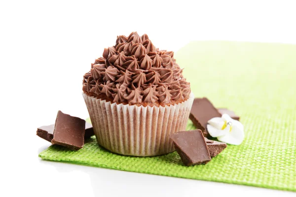Leckere Cupcake mit Buttercreme, isoliert auf weiß — Stockfoto