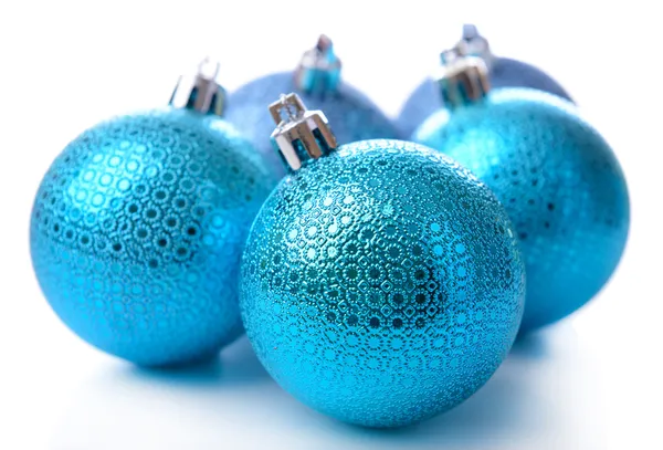 Bolas de Navidad, aisladas en blanco — Foto de Stock