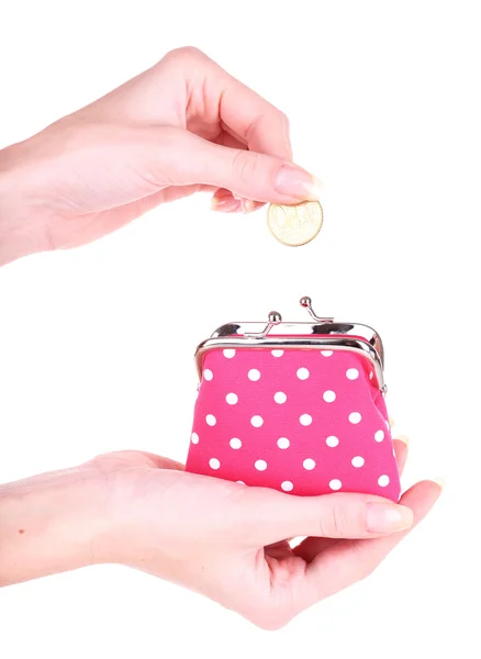Weibliche Hand hält rosa Geldbeutel isoliert auf weiß — Stockfoto