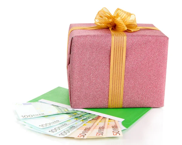 Geschenkbox mit Geld isoliert auf weiß — Stockfoto