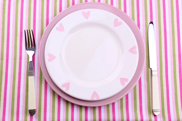 Conjunto de utensílios para o jantar, em guardanapo, close-up — Fotografia de Stock