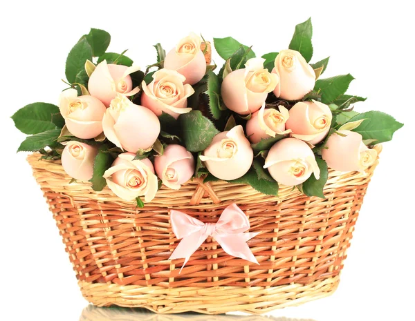 Beautiful bouquet of roses in basket, isolated on white — Stock Photo, Image