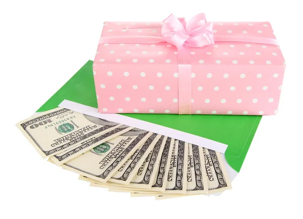 Подарочная коробка с деньгами изолированы на белом — стоковое фото