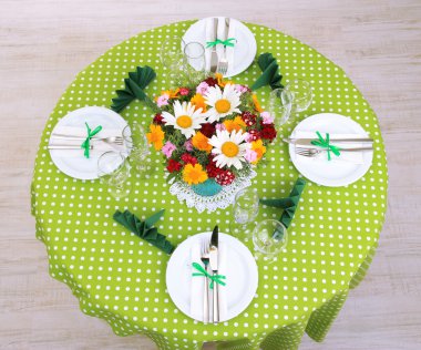 Kahvaltı için güzel Tablo ayarı